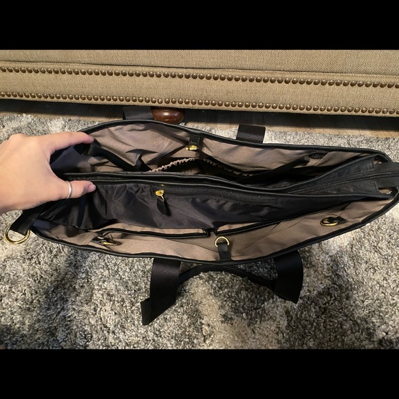 Skip hop diaper bag and accessories bundle - Picture 8 of 9